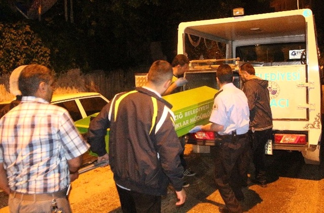 Kapıyı Kırıp Eve Giren Eski Kocasını Öldürdü