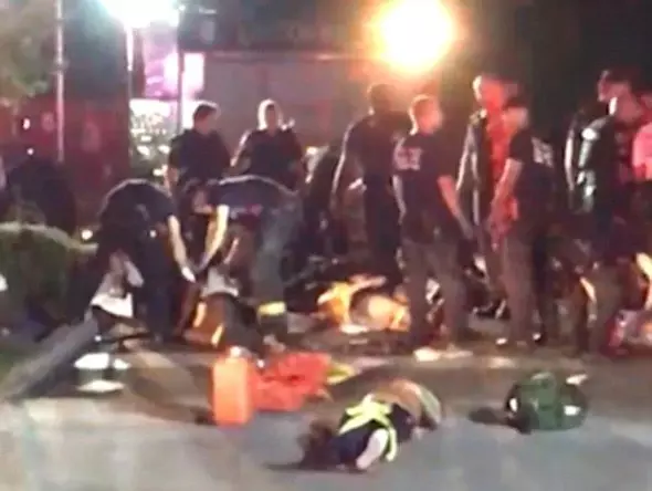 ABD'yi Kana Bulayan Saldırganın Artistlik Fotoğrafları Ortaya Çıktı!