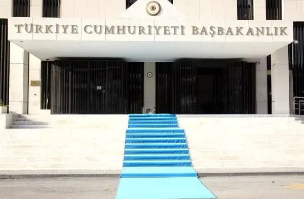 Başbakanlık Yasağını Kediler Deliyor