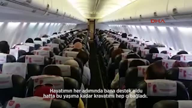 Pilot Oğul, Kaptan Babasının Babalar Gününü Anonsla Kutladı