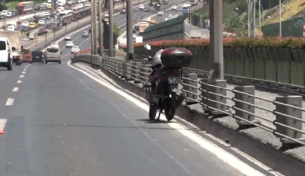 Zinciri Kopan Motorsikletini Köprüde Terk Edince Polis Alarma Geçti