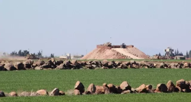 Asker Son Teknolojik İmkanlarla Suriye Sınırını Koruyor