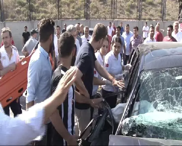 Esenler'de Trafik Kazası: 2 Ölü, 1 Yaralı