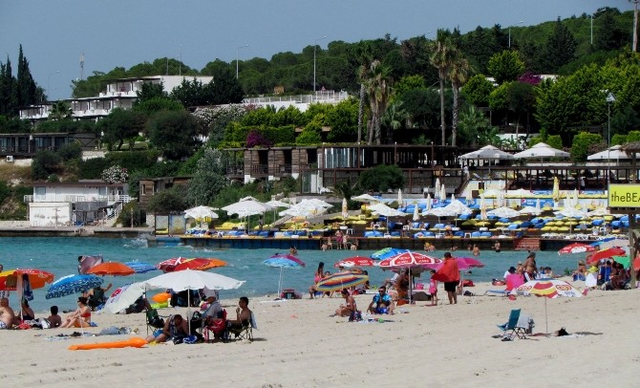 Turizmdeki Kriz Çeşme'yi Teğet Geçti