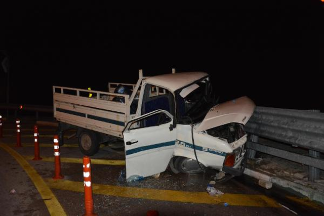 Uludağ Yolu'nda Sahur Dönüşü Kaza: 1 Ölü 2 Yaralı