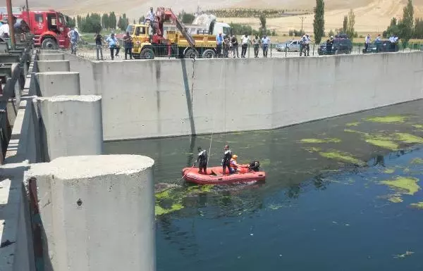 Ceyhan Nehri'nden 15 İnek Leşi Çıkarıldı