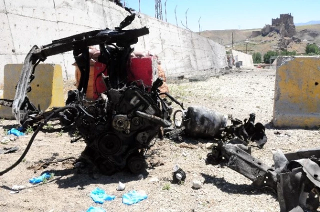 Van'daki Karakol Saldırısından Geriye Yıkım Kaldı