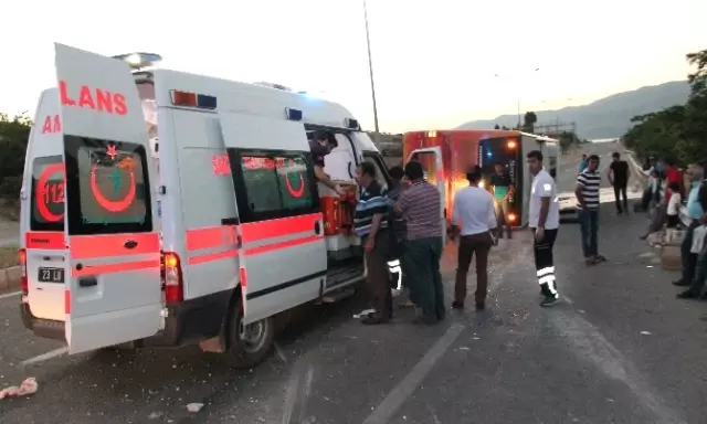 Elazığ'da Devrilen Otobüs Şarampole Uçmaktan Son Anda Kurtuldu!