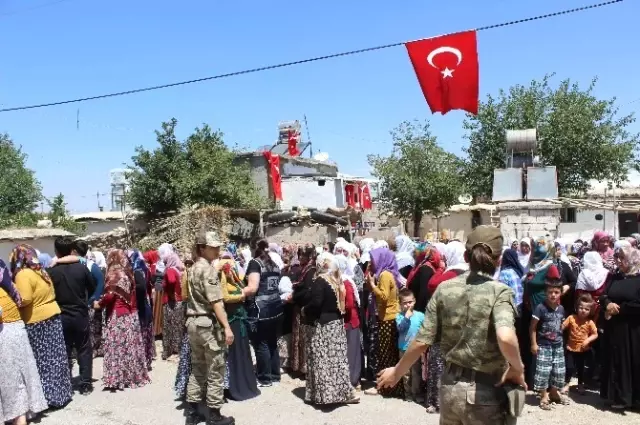 Annesiz-Babasızdı, 7 Kardeşine Bakıyordu! Adıyaman Öksüz Şehidini Uğurladı