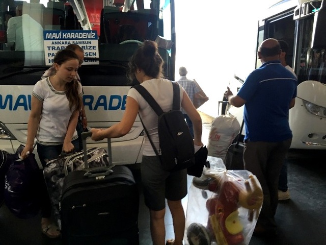 Otogarlarda Bayram Yüzünden Ek Seferler Bile Doldu