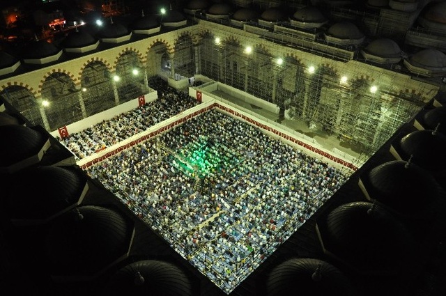 Çamlıca Camii'nde İlk Namaz Kılındı