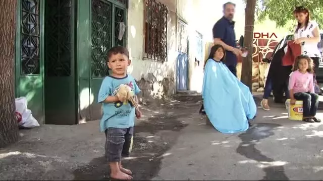 Erzurum'da Savaşın Çocuklarına Makyaj