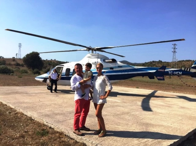 Ağaoğlu, Sevgilisini Özleyince Helikopterle Gitti