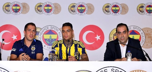 Van Der Wiel: Taraftarların Önüne Çıkmak İçin Sabırsızlanıyorum