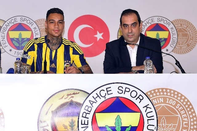 Van Der Wiel: Taraftarların Önüne Çıkmak İçin Sabırsızlanıyorum