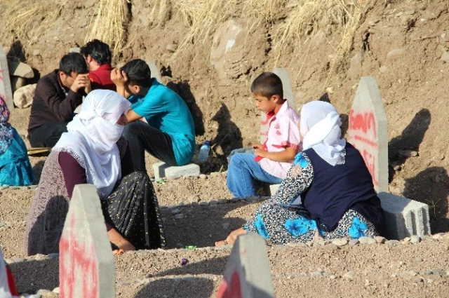 Katliam Köyünde Ramazan Bayramı Buruk Geçti