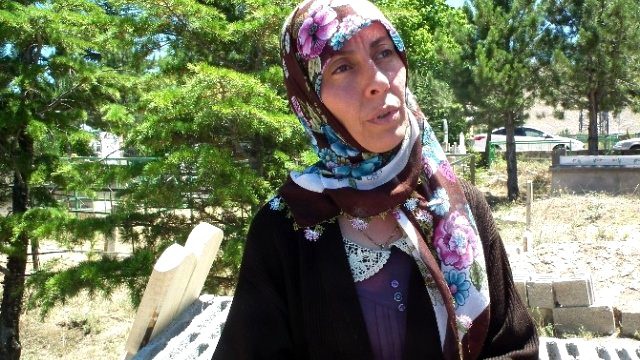 3 Polisi Şehit Eden Uzman Çavuşun Oğlunun Naaşını Camiye Sokmadılar