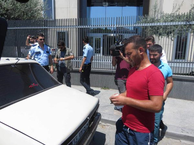 Otobüs Durağına Bırakılan