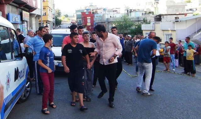 Gaziantep'te Bir Araçtan Rastgele Ateş Açıldı: 1 Ölü, 3 Yaralı