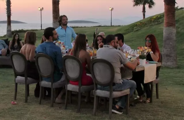 Ziynet Sali, Ada Kapatıp Klip Çekti