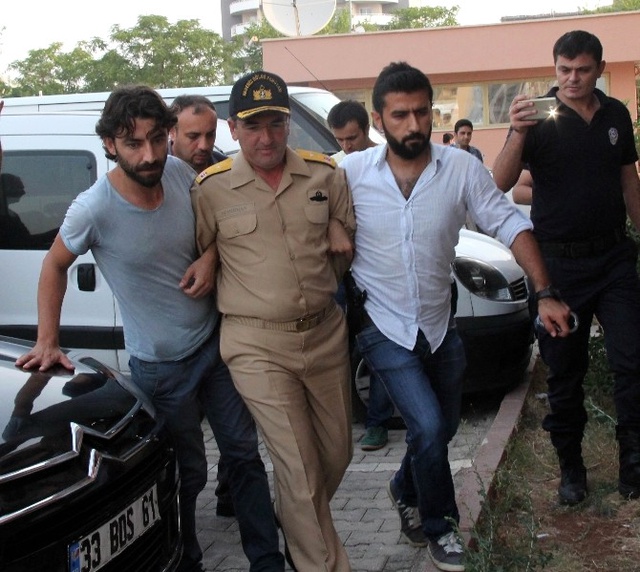 Akdeniz Bölge Garnizon Komutanı Böyle Gözaltına Alındı