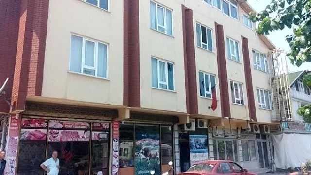 Sakarya'da FEM Dershanesi Binasına Silahlı Saldırı