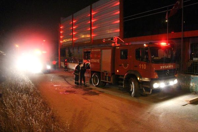 FETÖ'ye Yakınlığıyla Bilinen Okulu Yakmaya Çalıştı