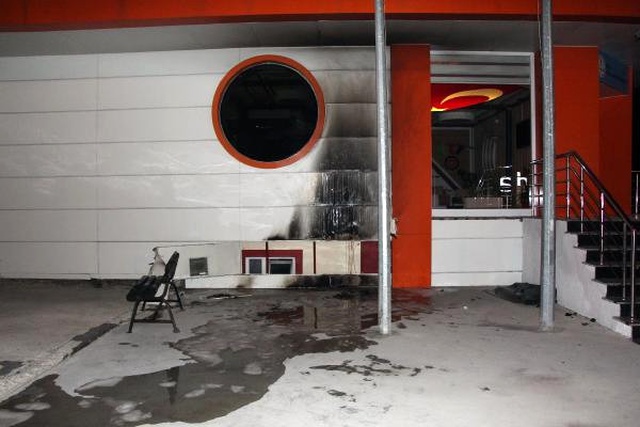 FETÖ'ye Yakınlığıyla Bilinen Okulu Yakmaya Çalıştı