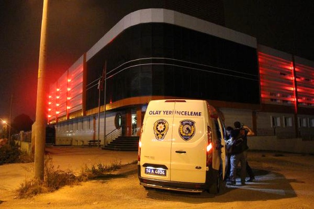 FETÖ'ye Yakınlığıyla Bilinen Okulu Yakmaya Çalıştı