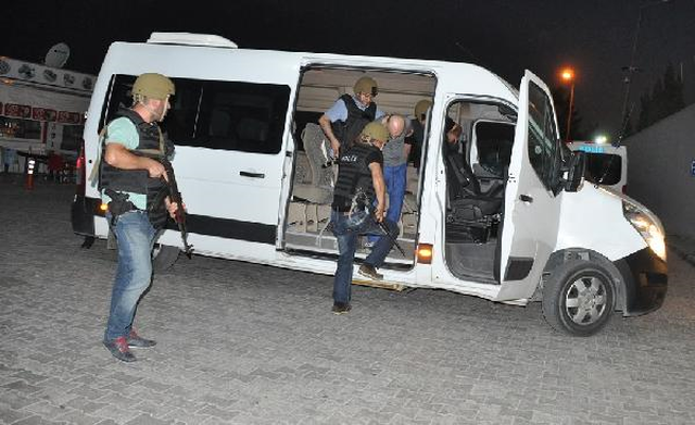 Denizci Kurmay Albay, Saklandığı Evde Yakalandı