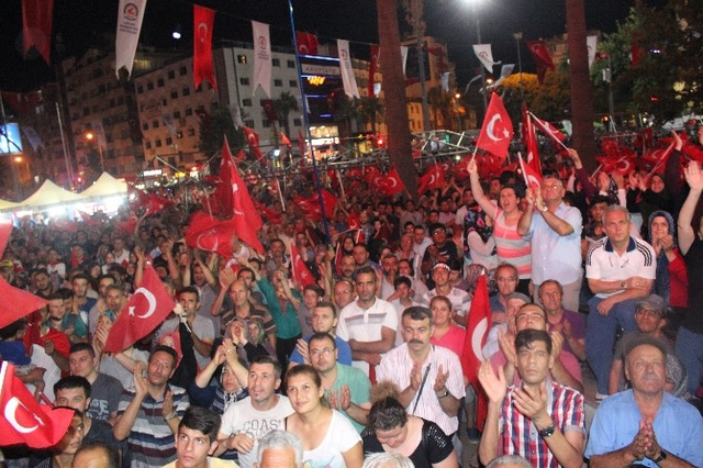 Gençlerden FETÖ'ye 'Maklube' Göndermesi