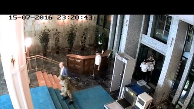 Darbecilerle İş Birliği Yapan İBB Çalışanı Kamerada