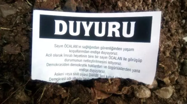 Bayrak Yakan Terör Örgütü Yandaşları Kıskıvrak Yakalandı