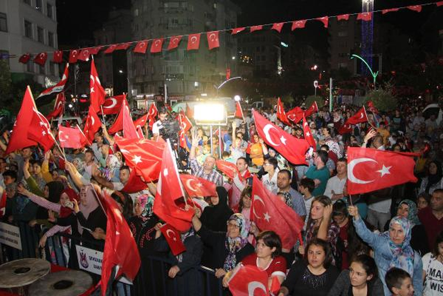 Rektör Çelebi: Allah'a Karşı Darbe Yapmaya Çalıştı