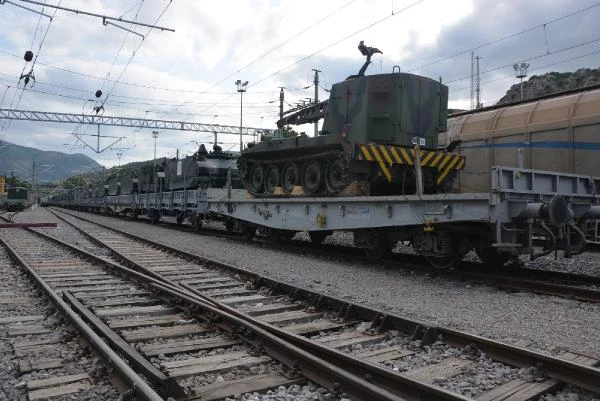 Askeri Araç ve Mühimmat Yüklü Tren 11 Gündür Bilecik Garı'nda Bekliyor