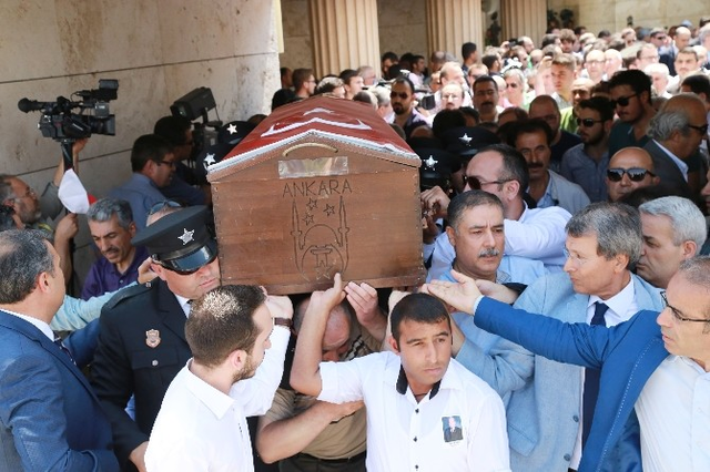 Hocaların Hocası Halil İnalcık Son Yolculuğuna Uğurlandı