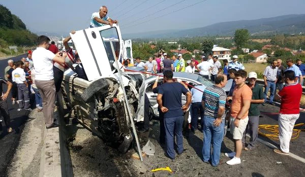 Doğuma Giderken Kaza Yaptılar: 7 Yaralı