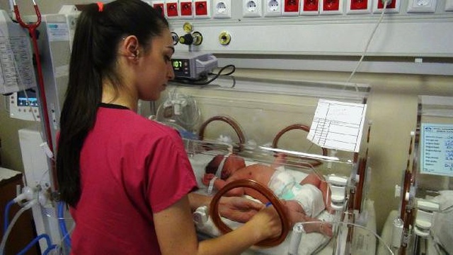 Suriyeli Kadın, 5 Kilo 750 Gramlık Bebek Dünyaya Getirdi