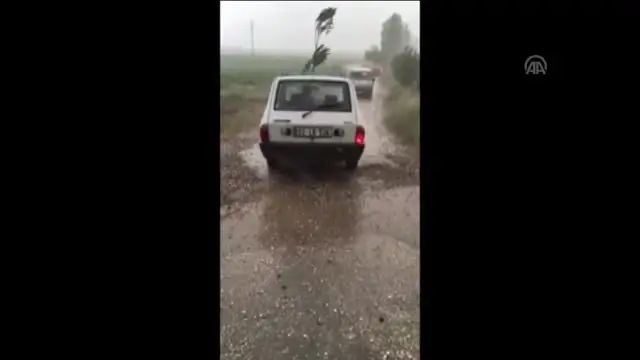 Afyonkarahisar'da Dolu, Tarım Arazilerini Vurdu