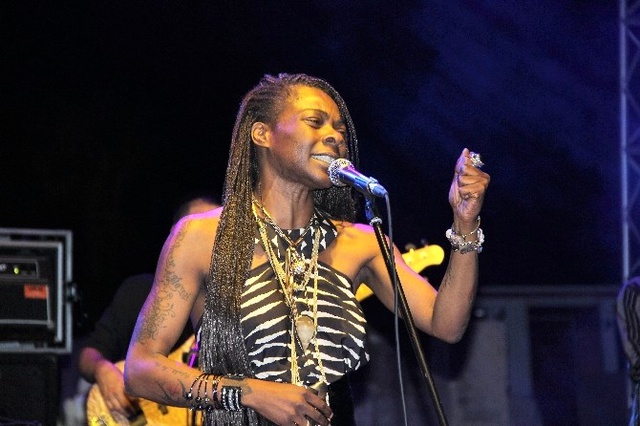 Buika Konserine Ünlü Yağdı