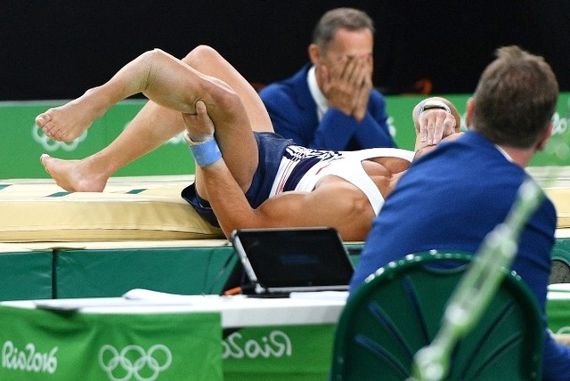 Rio 2016'da Fransız Jimnastikçinin Bacağı Kırıldı