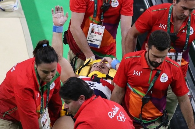 Rio 2016'da Fransız Jimnastikçinin Bacağı Kırıldı