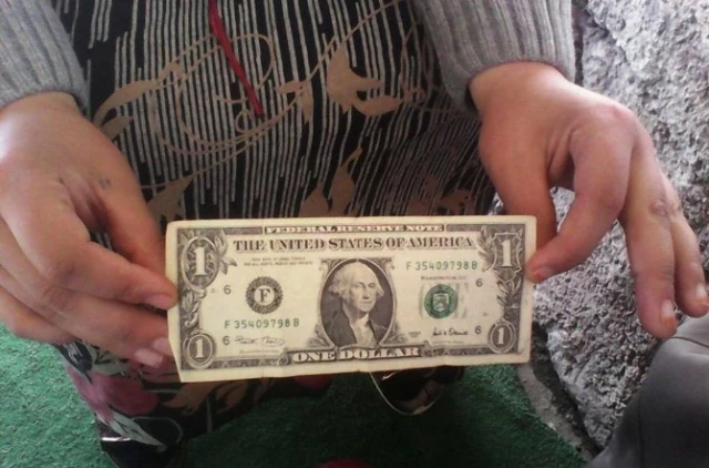 Kız Öğrenciye Darbe Girişiminden Önce 'F' Serili Dolar Verdiler