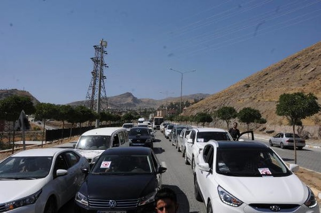 Hakkarililer: İlçe Olursak Irak'a Göç Ederiz