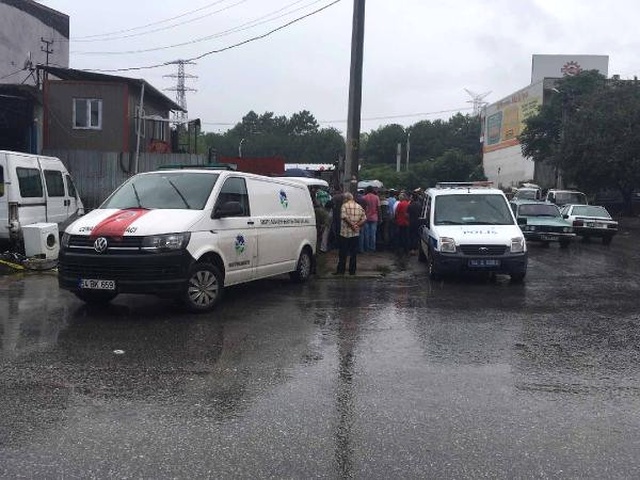 Kamyon Kasasında Bonzai İçen İki Kişiden 1'i Öldü, Diğer Komada
