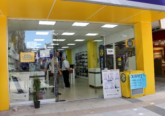40 Saniyede 50 Bin Liralık Telefon Çaldılar