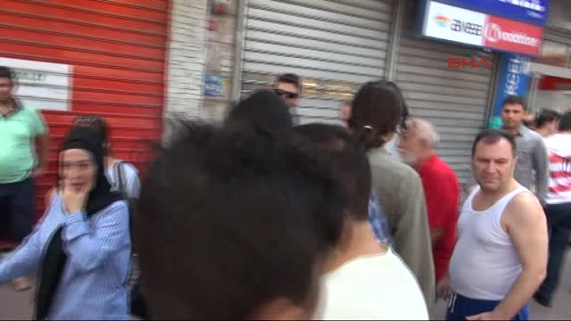 Altınları Vermeyen Kuyumcuyu Bıçaklayıp Kaçtı
