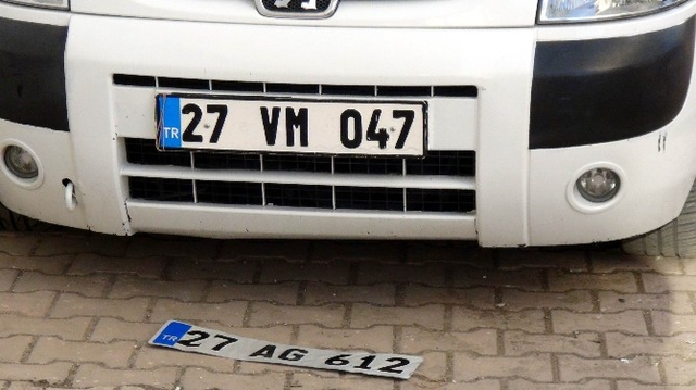 Çalıntı Araçla Tatile Giderken Yakalandılar