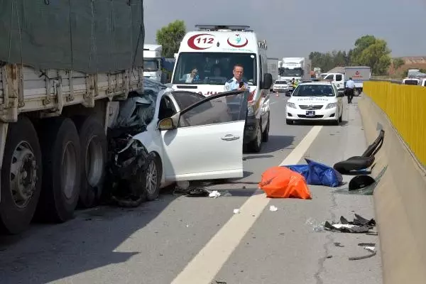 Kazada Ölenin Çalan Telefonuna Bakan Polis: Ben Şimdi Ne Diyeceğim