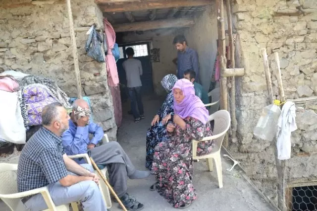 Gaziantep Saldırısında Ölenlerin Köyü Yukarıbalcılar Yasa Boğuldu